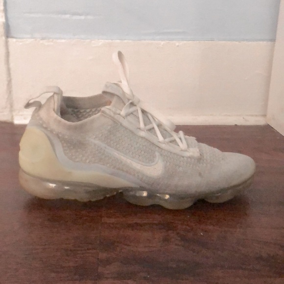 Outgrow them if you want more pictures just let me know - Picture 2 of 6